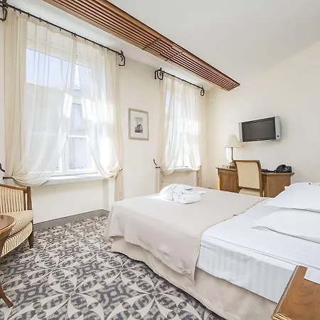 Rixwell Collection Savoy Boutique Hotel 4*