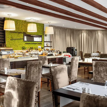 Rixwell Collection Savoy Boutique ホテル 4*