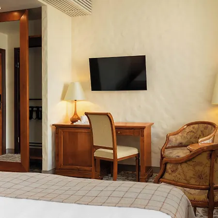 Rixwell Collection Savoy Boutique 4*