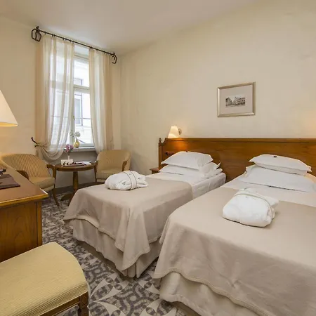 Rixwell Collection Savoy Boutique Hotell