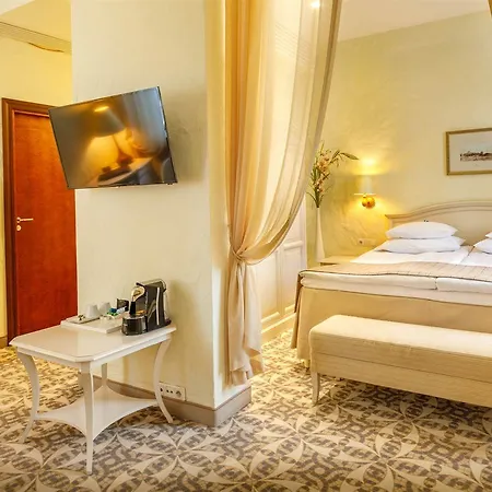 Szálloda Rixwell Collection Savoy Boutique 4*