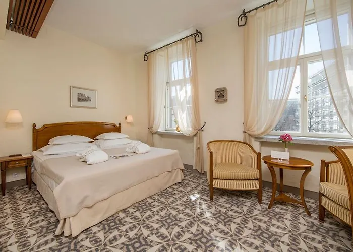 Rixwell Collection Savoy Boutique Hotel