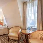 فندق Rixwell Collection Savoy Boutique 4*