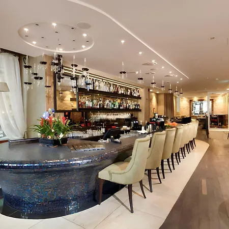 Rixwell Collection Savoy Boutique Hotel 4*